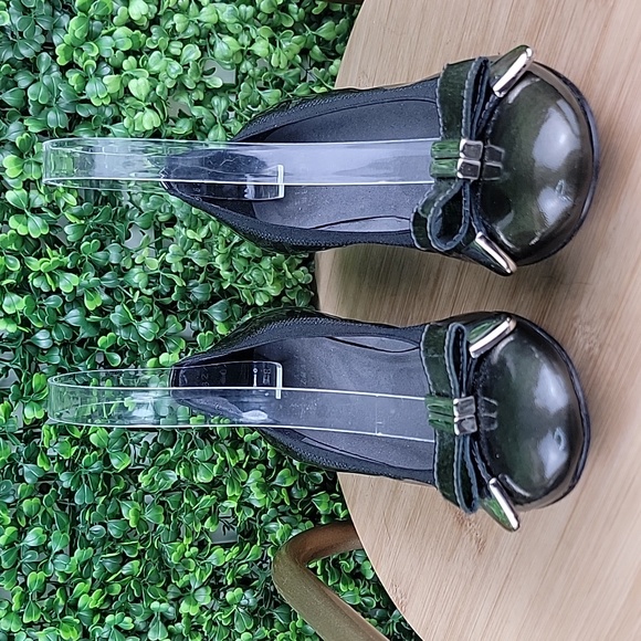 Stuart Weitzman Bowends Patent Leather RoundToe Wedge Heel Shoe Olive Green 8SS - Picture 6 of 14